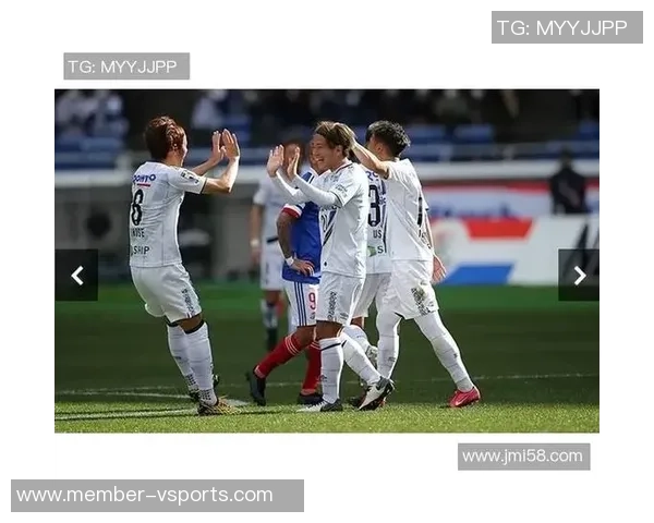 足球历史上的150大经典进球回顾与分析带你重温那些令人难忘的瞬间 足球历史上的150大经典进球回顾与分析带你重温那些令人难忘的瞬间