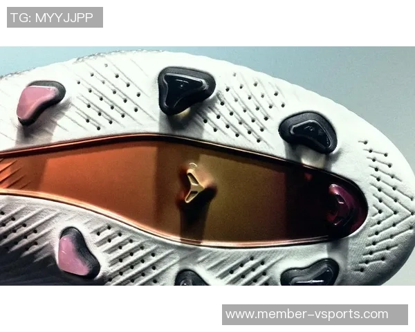 足球PU与真皮的优缺点分析及选择指南让你轻松找到适合的球鞋 足球PU与真皮的优缺点分析及选择指南让你轻松找到适合的球鞋